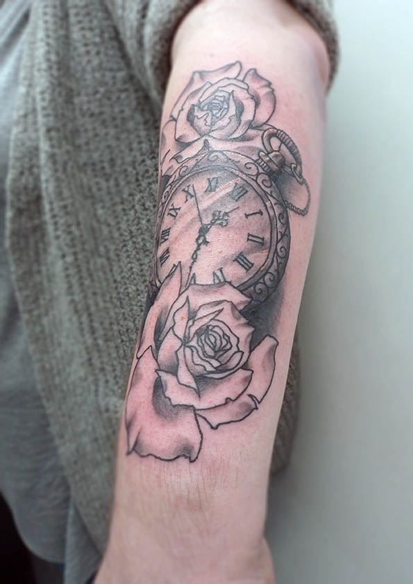Calum clock and roses